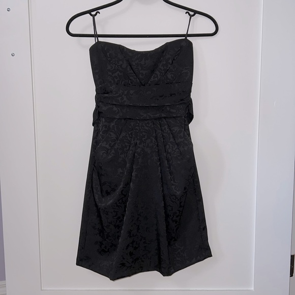 Black tube dress in size small. - Picture 1 of 4
